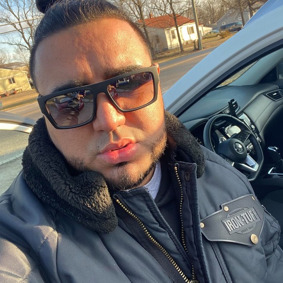 Meet your Posher, David - Picture 1 of 1